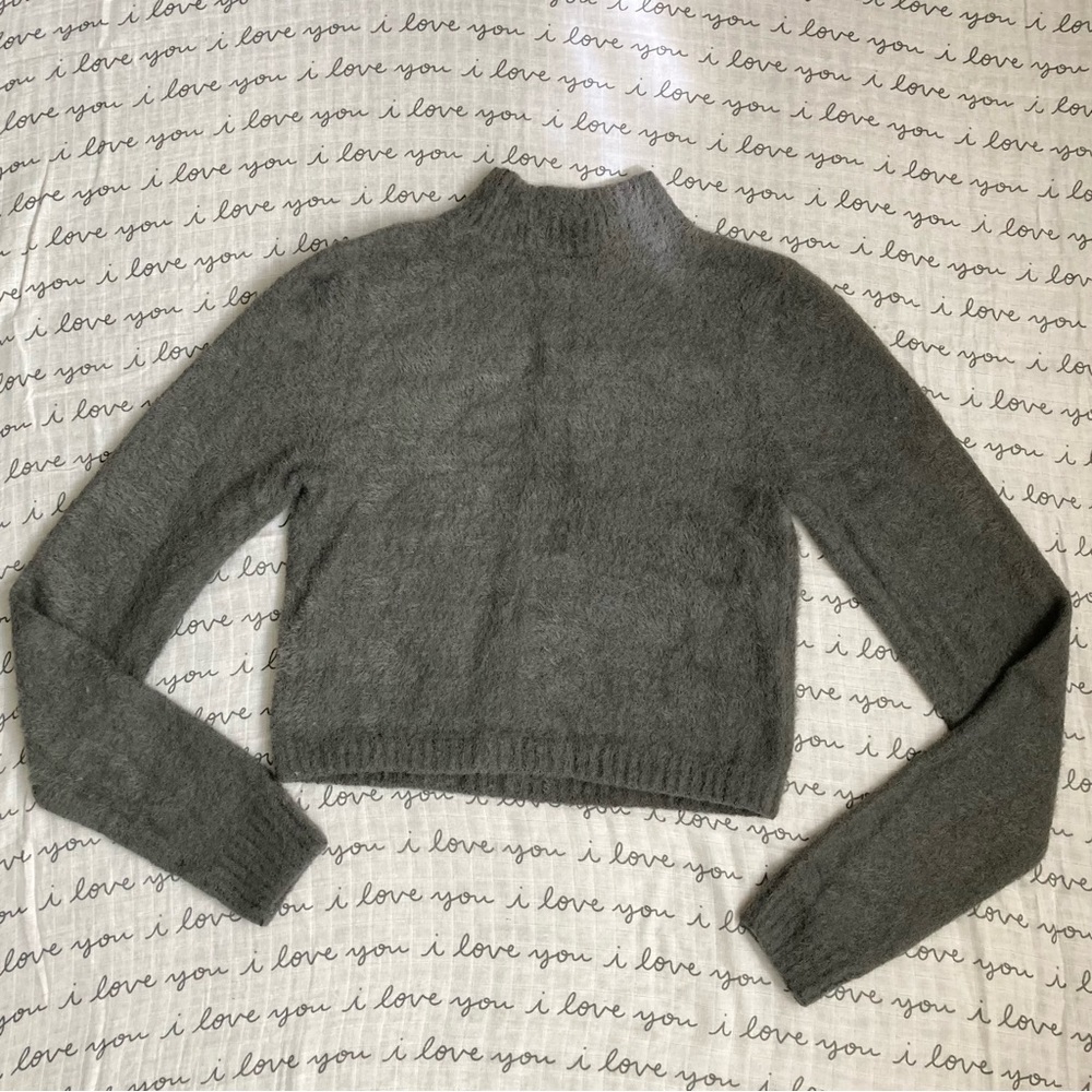 Hollister fluffy cropped sweater